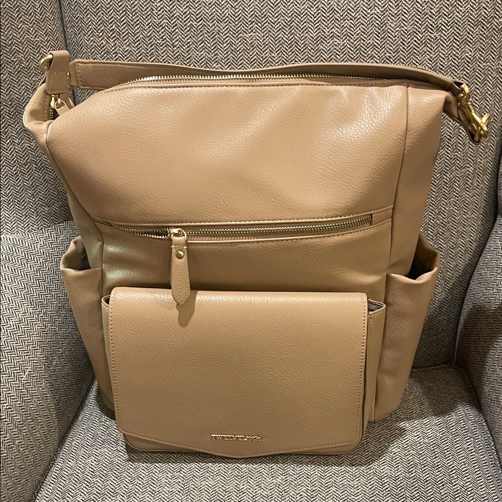 VEGAN LEATHER CONVERTIBLE HOBO BAG & BACKPACK / DIAPER BAG (NWOT)